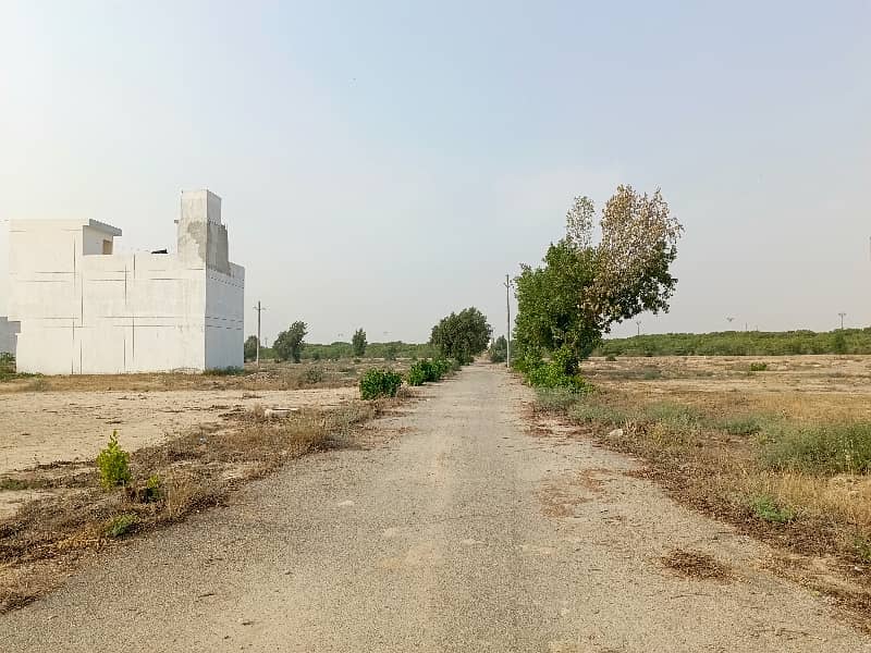 120 Sq Yard West Open Transfer plot for sale in Block 3 Saadi Garden 5