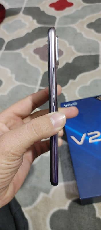 vivo v20 8/128 4