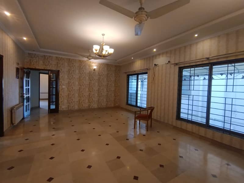 Upper portion available for rent 7