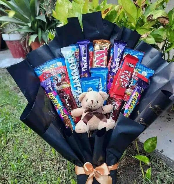 Customized Gift Baskets For Birthdays, Gift Boxes, Chocolate Bouquet 10