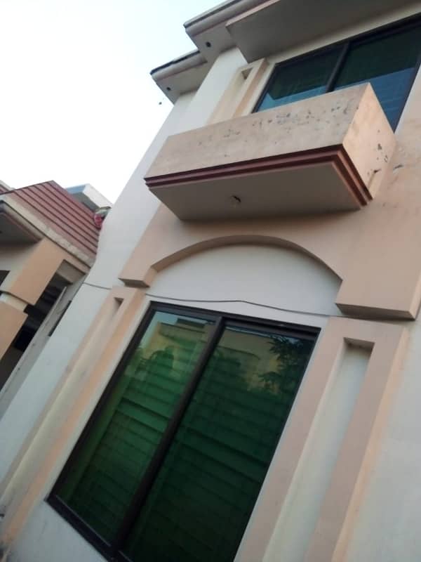 15 Marla (Corner House) For Sale on  (Dc - Colony) (Rachna Block) Excellent Opportunity 3