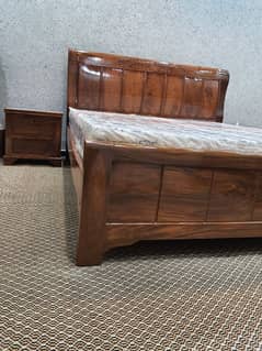 Seesham Solid wood Bed set new Not used King size (just call me)