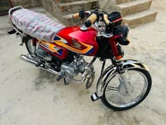 new motorcycle ha num all Punjab ka laga howa ha