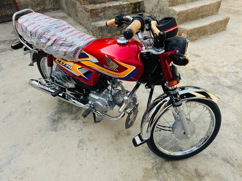 new motorcycle ha num all Punjab ka laga howa ha 0