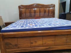 seesham Solid wood King size Bed set new Not used (just call me)