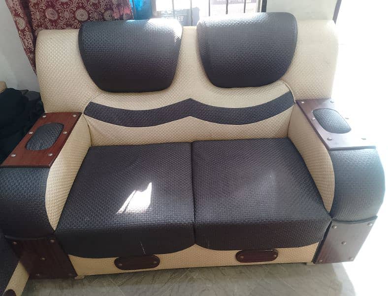 Sofa Set 9/10 condition 3