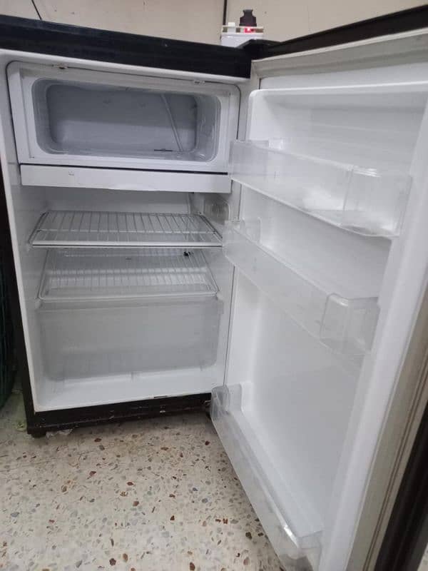 pel company glass door room fridge good condition 1