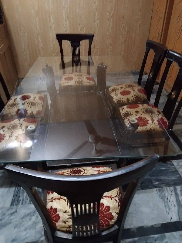 Dining Table with 6 chairs 1