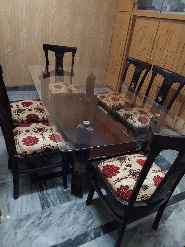 Dining Table with 6 chairs 4