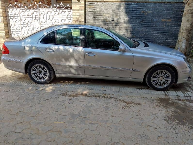 Mercedes E Class 2005 4