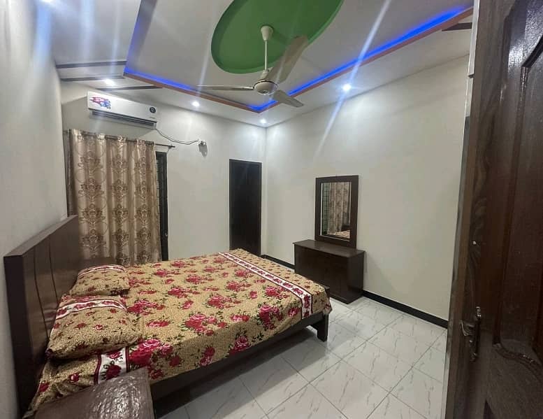 Johar Town 5 Marla House Up For Rent 13