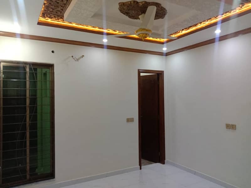 House Is Available For sale In Johar Town Phase 2 - Block R1 0