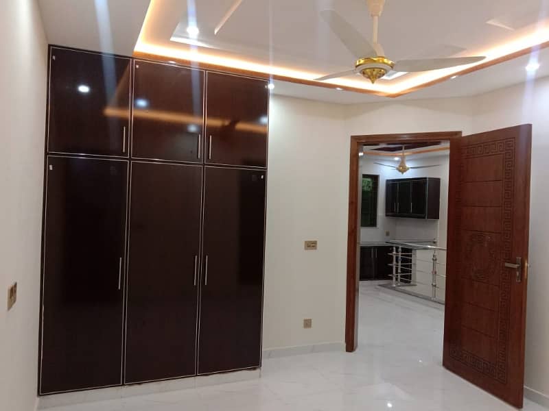 House Is Available For sale In Johar Town Phase 2 - Block R1 12