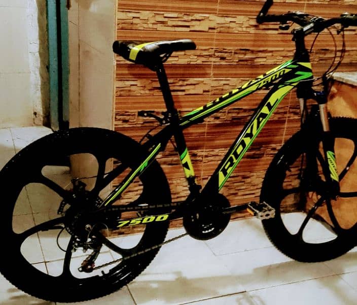 bicycle impoted 24 inch brand new 3 month used call no 03141212088 0