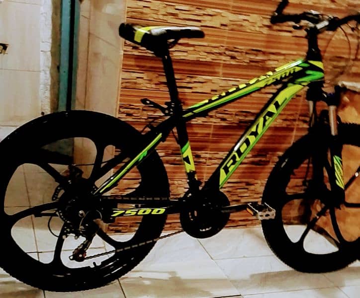 bicycle impoted 24 inch brand new 3 month used call no 03141212088 5