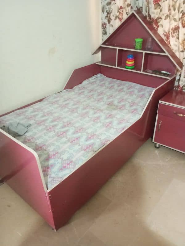 wooden ka baby bed 30000 ka banvaya tha 4