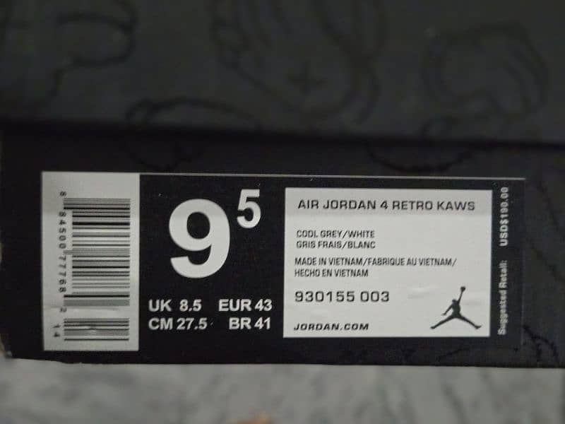 Jorden 4 retro Kaws 5