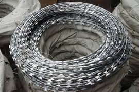 Razor & chain link manufacturer in Pakistan , Hesco bags ,Crimped Jali