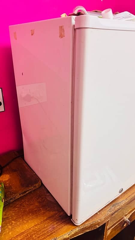 Haier Fridge / Freezer / Mini Fridge / Refrigerator 1