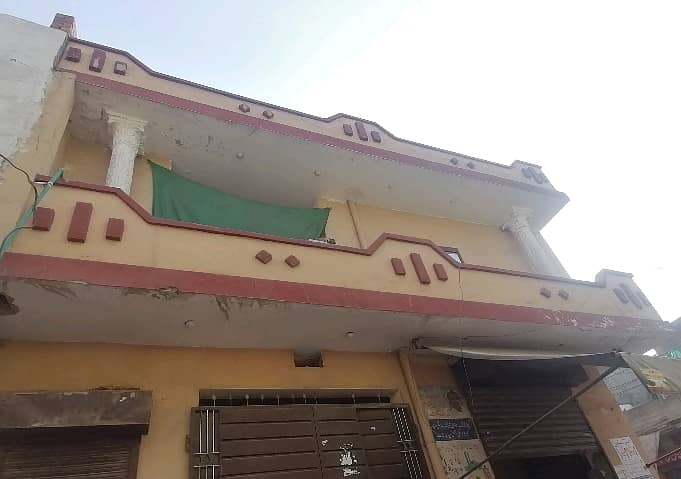 Corner Building Of 4 Marla Is Available For sale 4