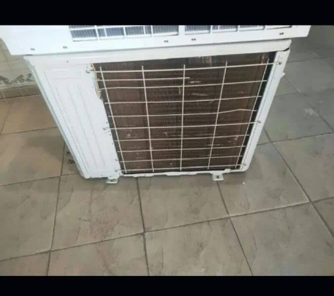 Gree 1.5 ton Fairy series DC inverter heat and cool AC 2