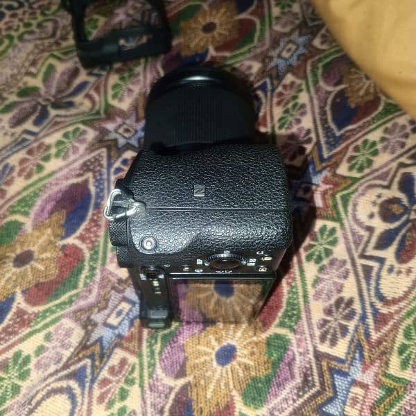 Urgent sale Sony a6500 with 16mm lens 3