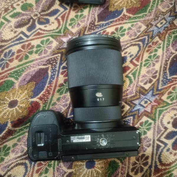 Urgent sale Sony a6500 with 16mm lens 6