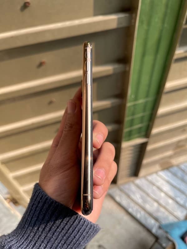 Iphone XS Max PTA Approved 256GB 1