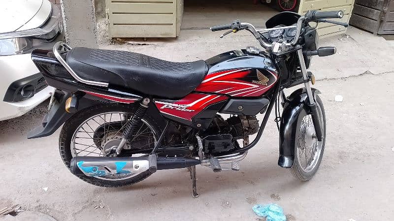 Honda pirdar 100 cc model 21 4