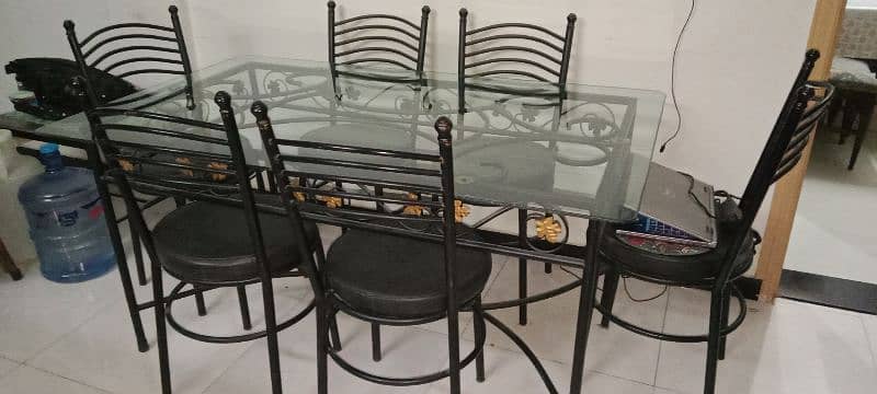 Dining Table. Top Glass with 6 chair's 4