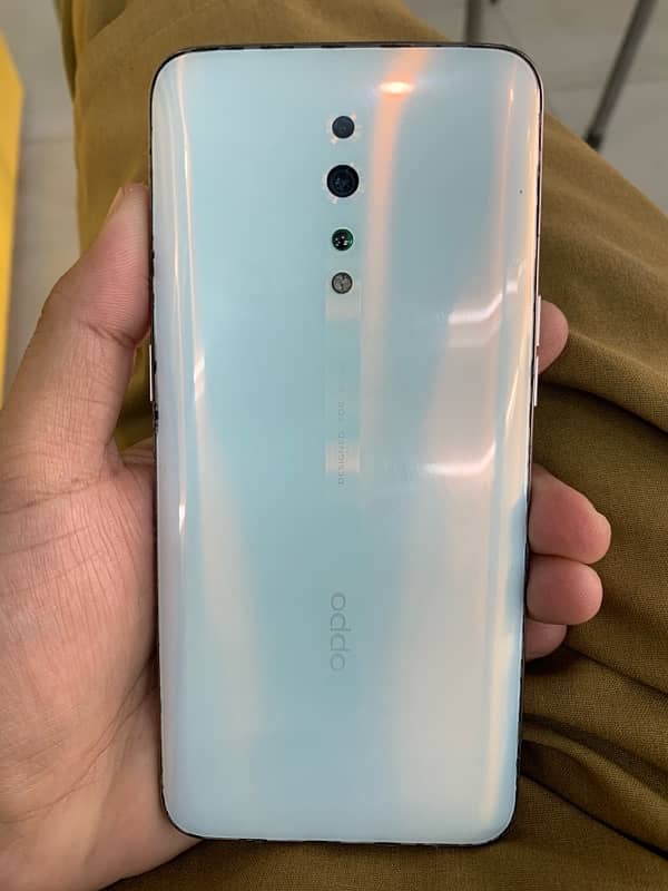 Oppo reno z 8/256 1