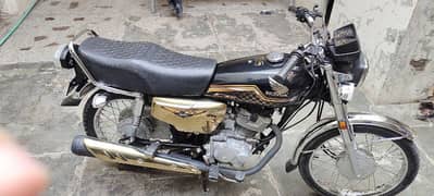 Honda 125 Black Gold Self Start