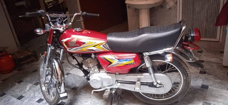 honda 125 red colore 1