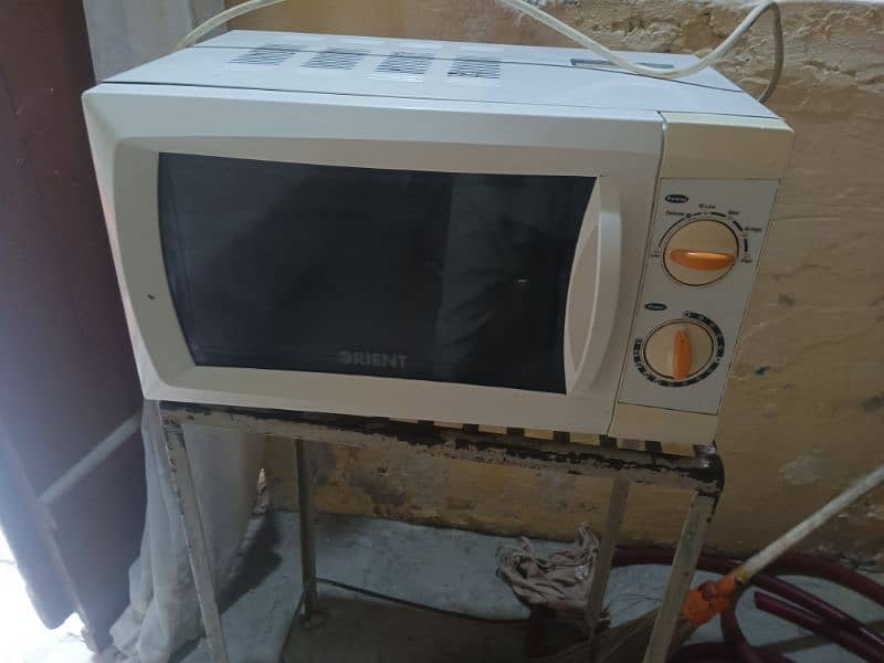 Microwave Oven 0