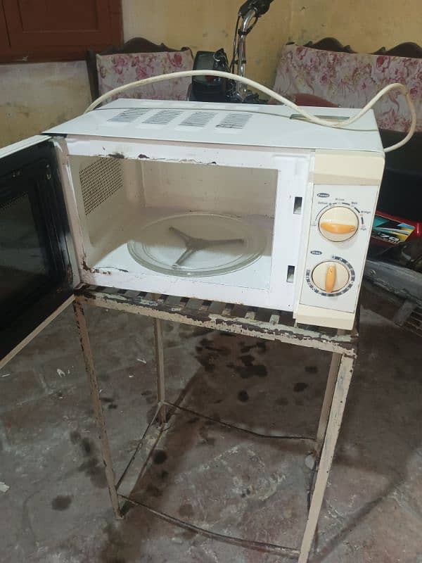 Microwave Oven 3