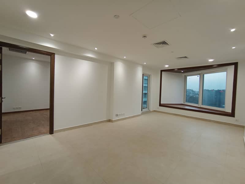 Luxurious 3 Bed Room Brand New Apartment Is Available For Rent Facing Park Corners 3