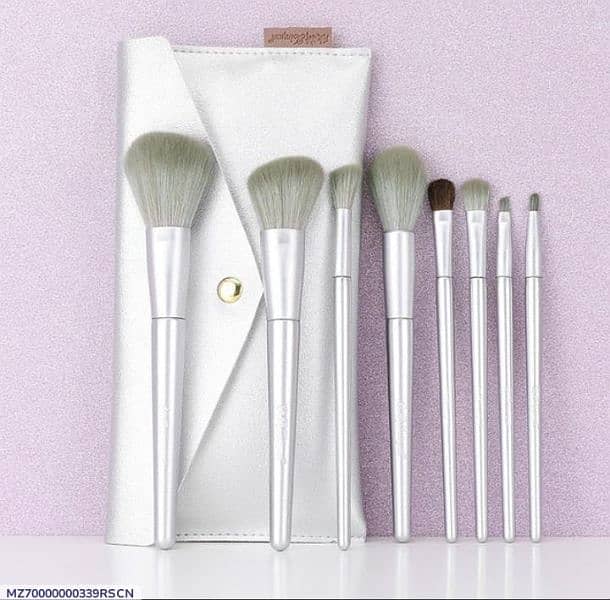 7 PCs High quality of Mackup Brushes set with a Pouch 5