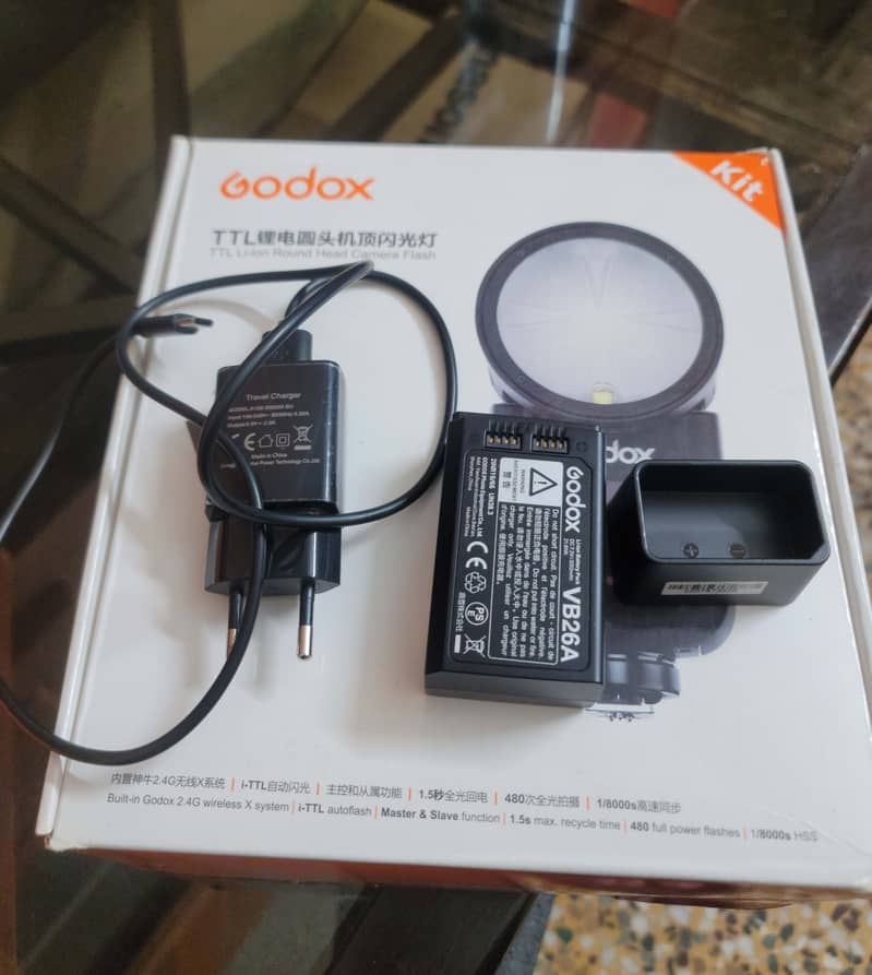 Godox V1 for Nikon + Godox AK-R1 Kit 6