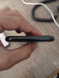 iphone xr 64 gb fine condition