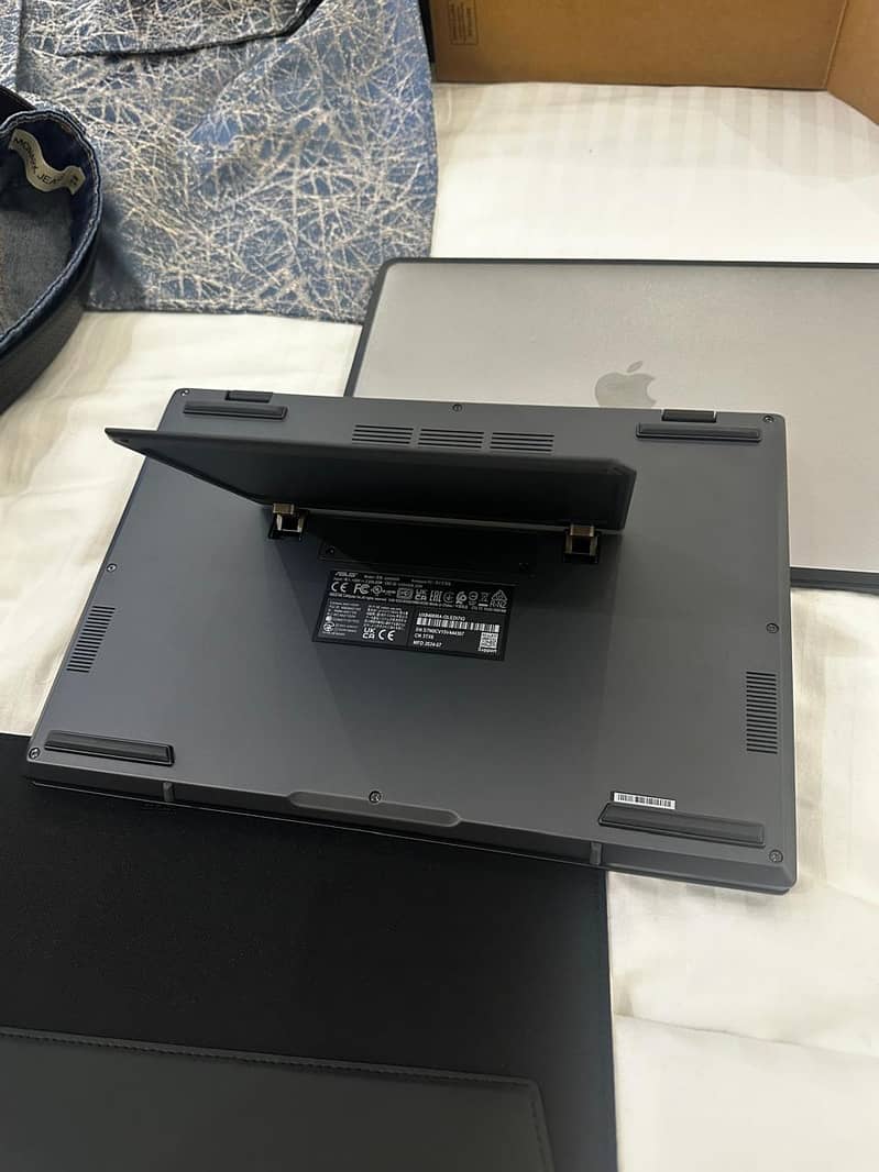 ASUS ZENBOOK DUO OLED UX8406MA-OLEDI7IG 2