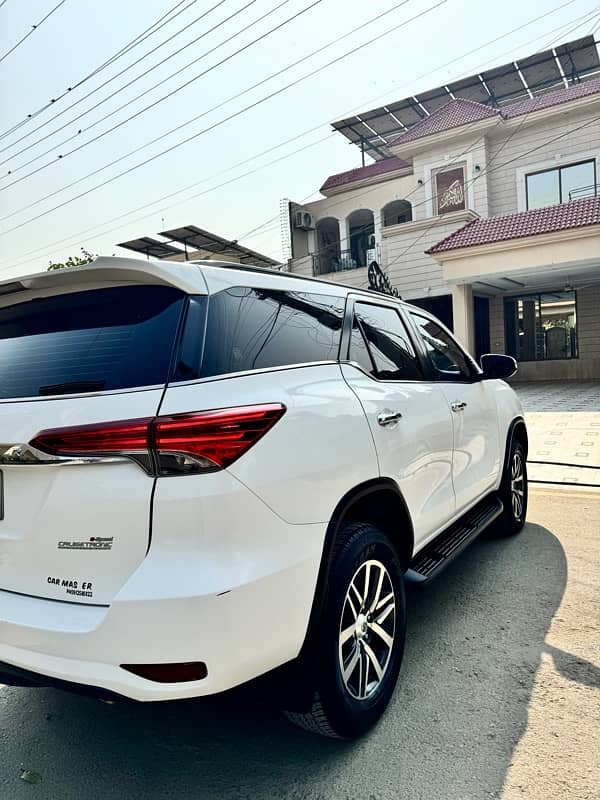 Toyota Fortuner 2017 5