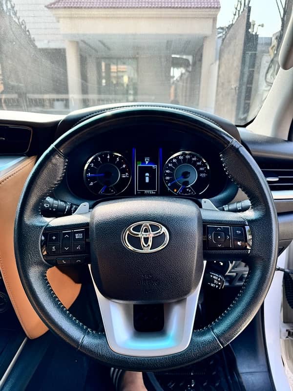 Toyota Fortuner 2017 9