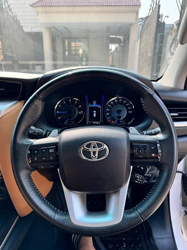 Toyota Fortuner 2017 10