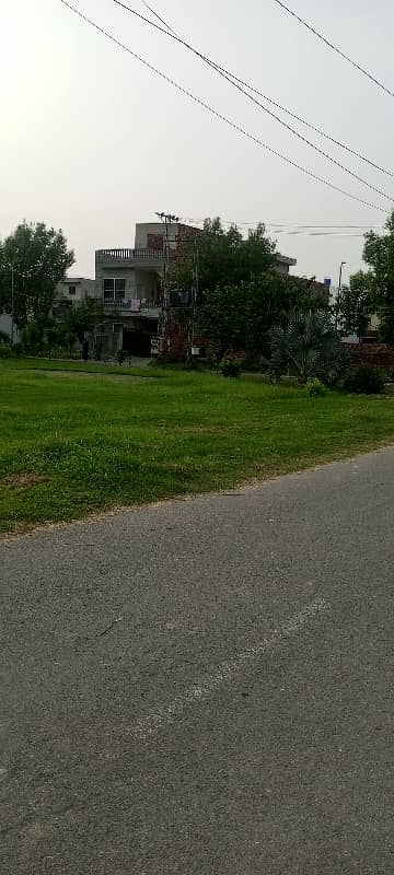 3 Marla Plot For Sale Eden Residencia Colege Road Lahore 1