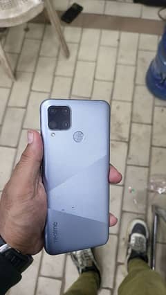 Realme c15 4/64 with box