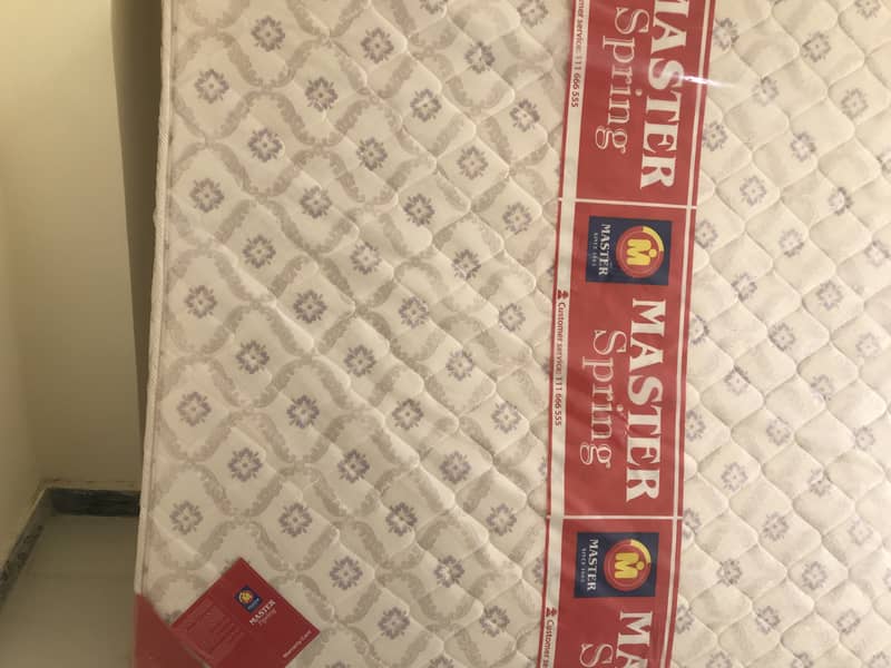 Spring Eurolux KING 8inch Mattress (Hardly Used, No Dent) 6