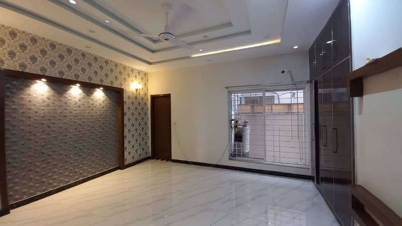 12 Marla Luxury House For Rent In Bahria Town Lahore Original Picture Attach 3