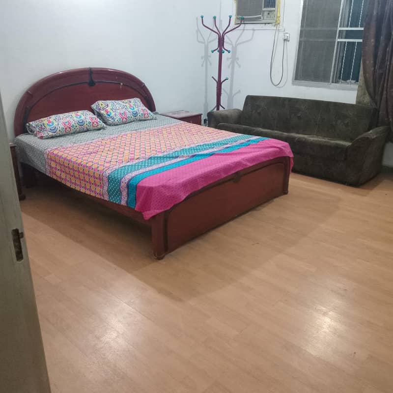 10 Marla Furnished Upper Portion for Rent Separate Gate in DHA PH 1 P block Only Couple 6