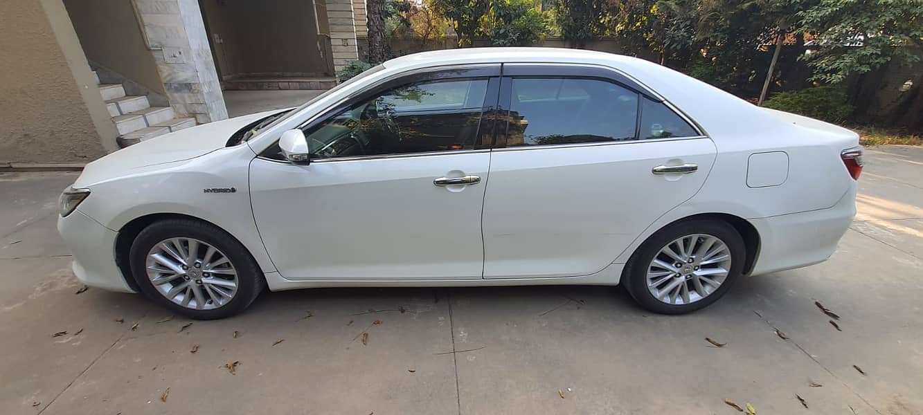 Toyota Camry 2014 6