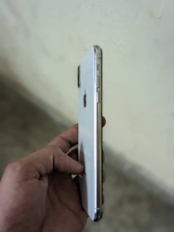 Iphone xsmax 256Gb Pta Approved 84bh 4